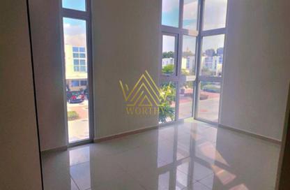 Townhouse - 3 Bedrooms - 5 Bathrooms for rent in Sycamore - Damac Hills 2 - Dubai