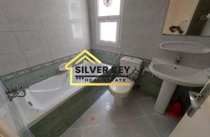 Apartment - 2 Bedrooms - 2 Bathrooms for rent in Al Mahatta - Al Qasimia - Sharjah