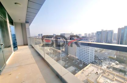 Apartment - 2 - 3 for rent in Electra Tower - Electra Street - Abu Dhabi