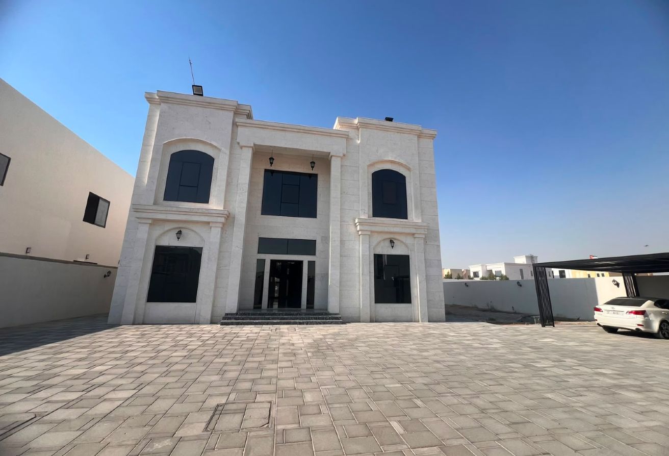 Spacious 6BR En-Suit Villa | Private Garden|Vacant — image 10