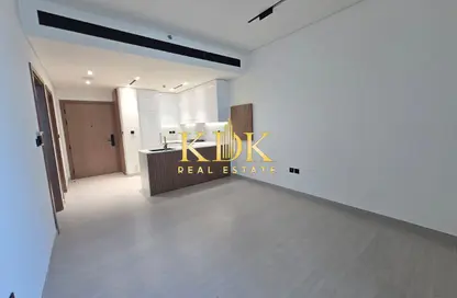 شقة - غرفة نوم - 2 حمامات للايجار في بن غاطي أزور - منطقة 16 - قرية جميرا الدائرية - دبي