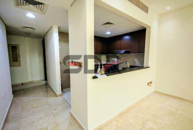 73111851 - Property Image 3