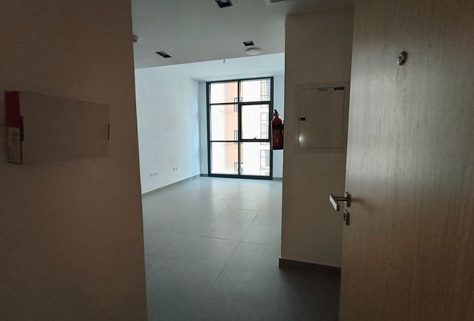 104261582 - Property Image 2