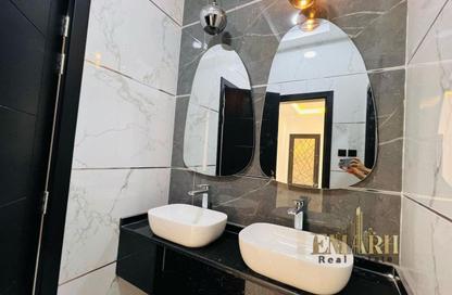 Villa - 4 Bedrooms - 5 Bathrooms for rent in Al Zahya - Ajman