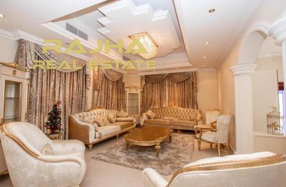 Villa - 7 - 7+ for rent in Al Quoz 4 - Al Quoz - Dubai