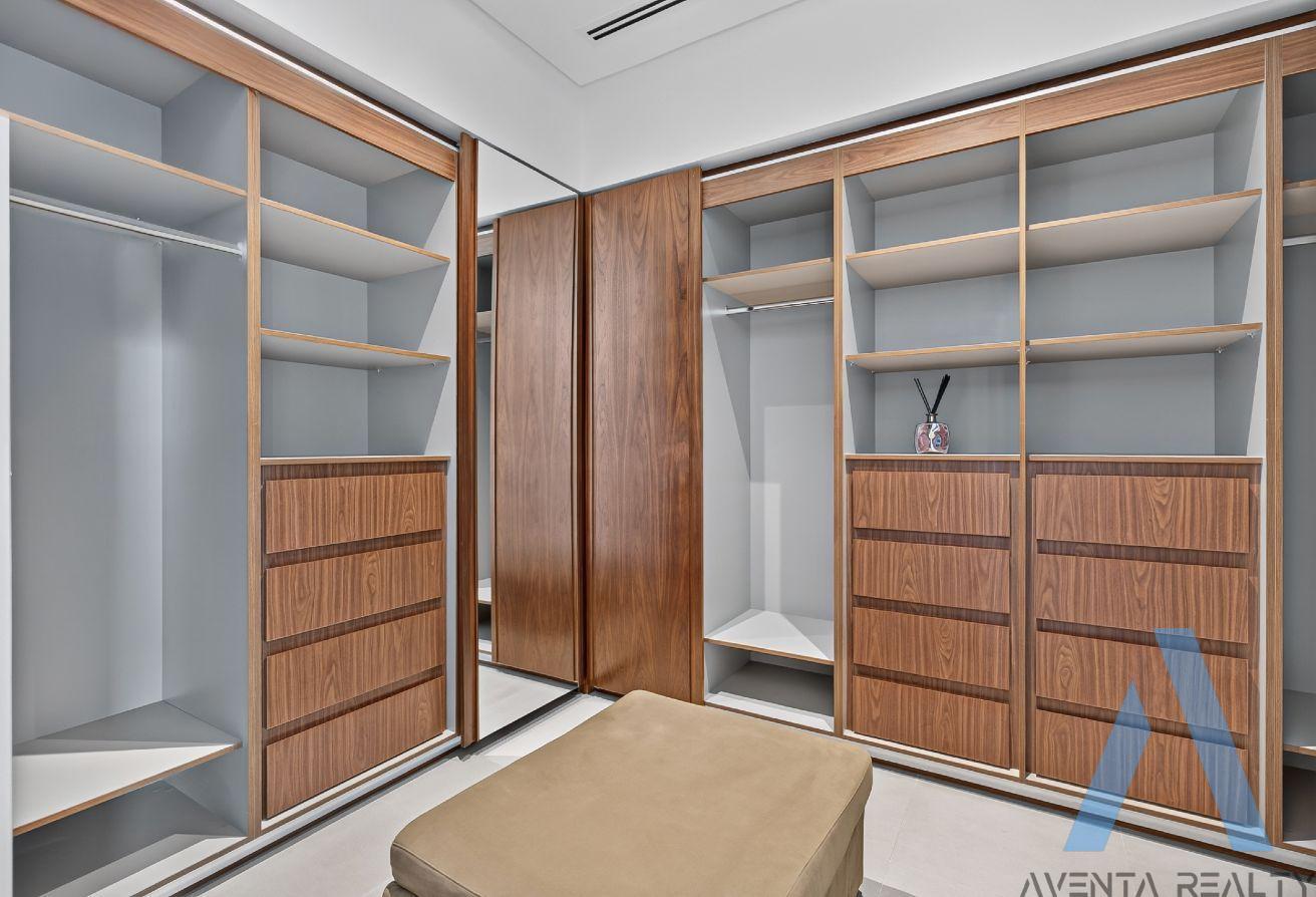Luxury Marina Gate Penthouse | Exclusive photo 11