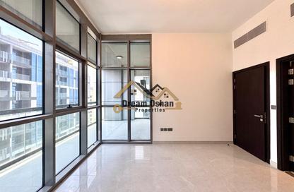 Apartment - 2 - 3 for rent in Burj Ghaya - Al Jaddaf - Dubai Apartment - 2 - 3 for rent in Burj Ghaya - Al Jaddaf - Dubai