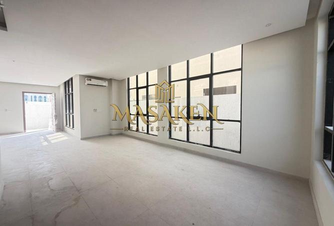 81954272 - Property Image 3