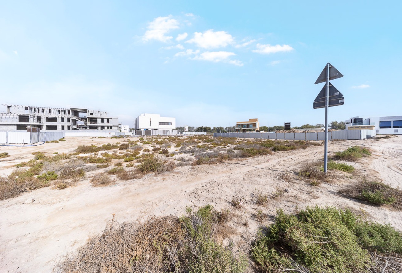 Studio land in Nad Al Sheba Gardens 1, Nad Al Sheba: 17