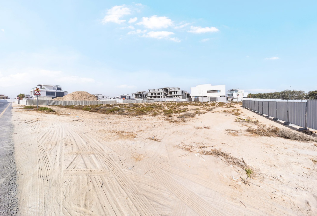Studio land in Nad Al Sheba Gardens 1, Nad Al Sheba: 24