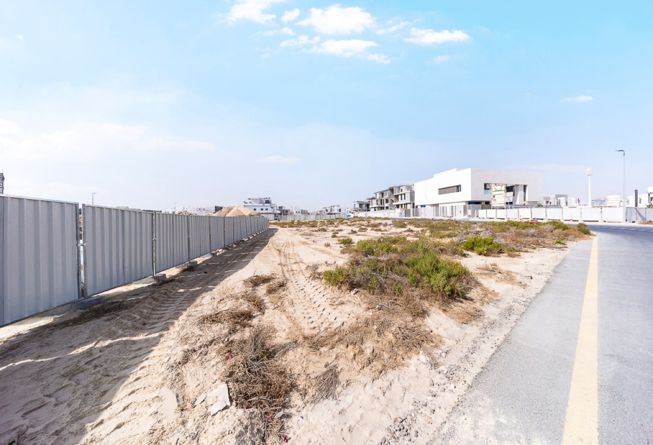 Studio land in Nad Al Sheba Gardens 1, Nad Al Sheba: 30