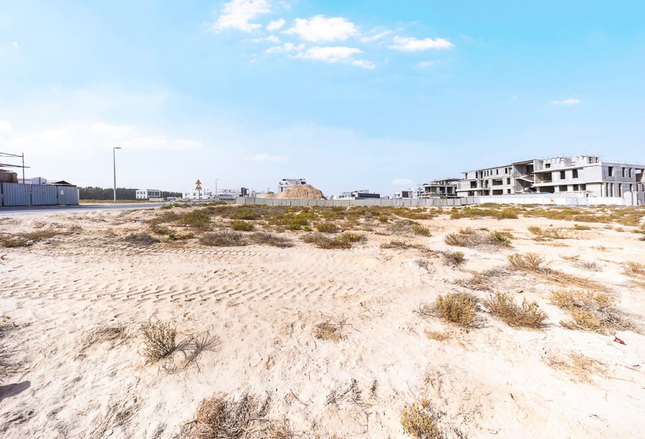 Studio land in Nad Al Sheba Gardens 1, Nad Al Sheba: 26