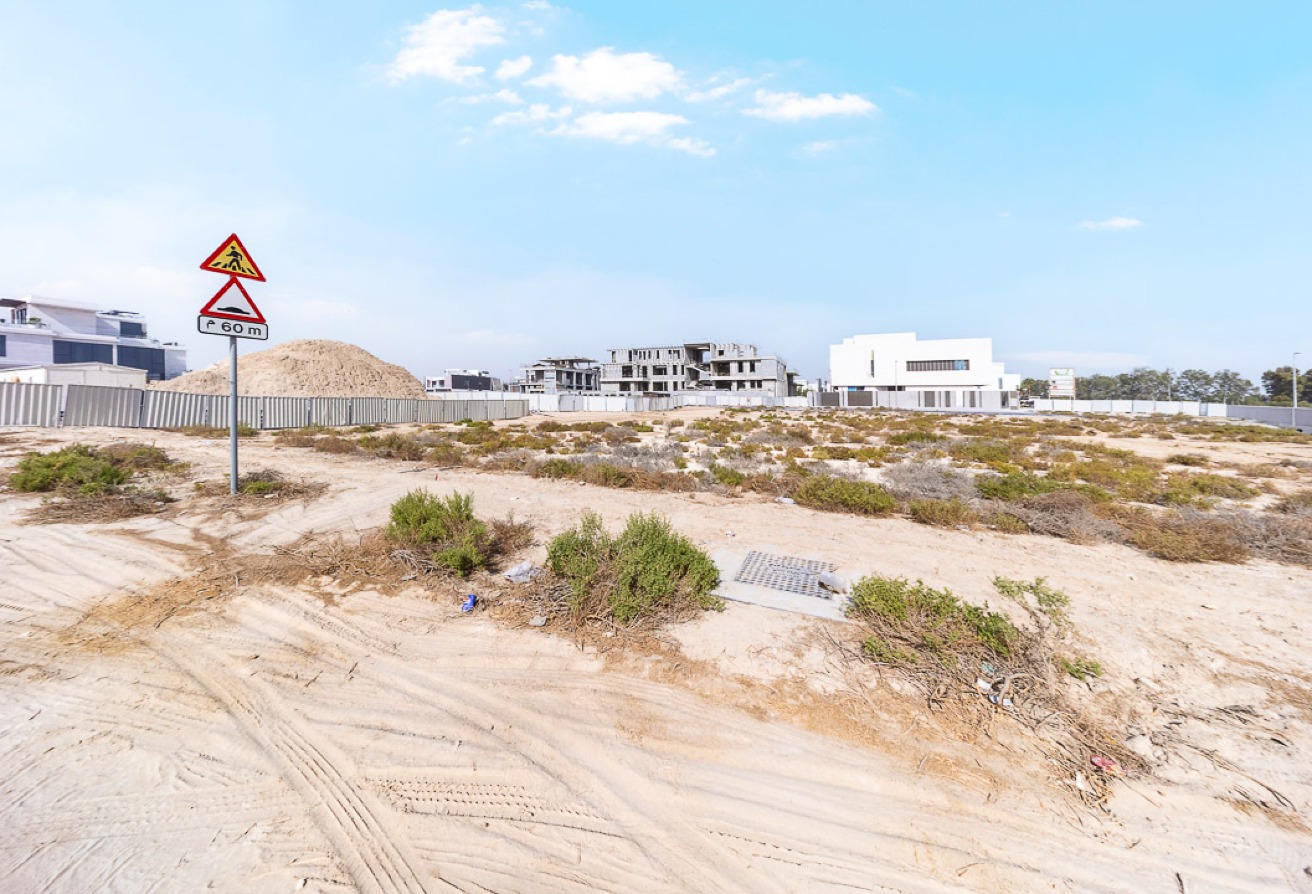 Studio land in Nad Al Sheba Gardens 1, Nad Al Sheba: 22