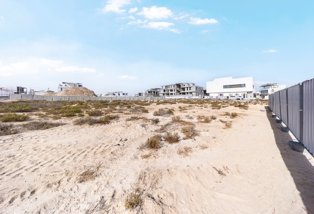 Studio land in Nad Al Sheba Gardens 1, Nad Al Sheba: 25