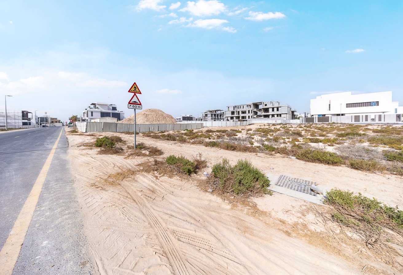 Studio land in Nad Al Sheba Gardens 1, Nad Al Sheba: 23