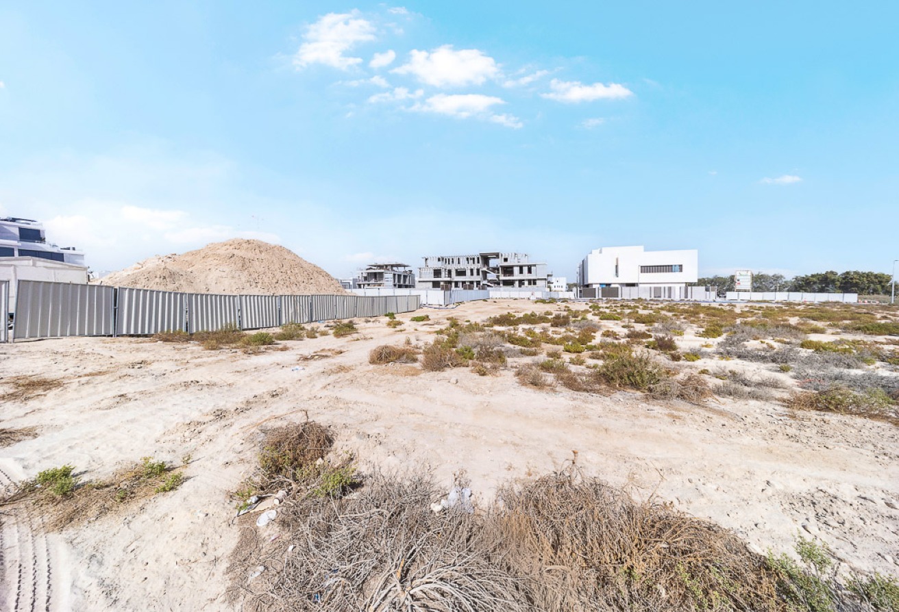 Studio land in Nad Al Sheba Gardens 1, Nad Al Sheba: 18