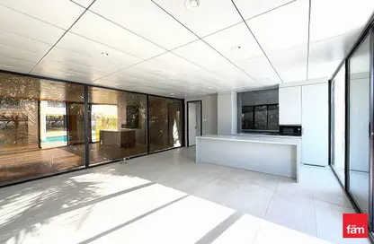 Villa - 4 Bedrooms - 4 Bathrooms for rent in District 6 - Jumeirah Park - Dubai