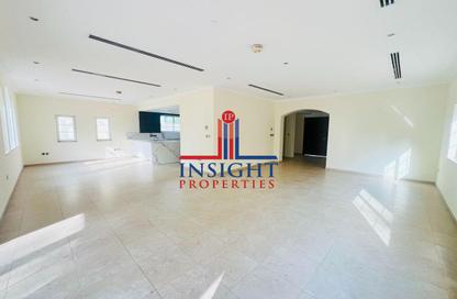 Villa - 3 Bedrooms - 4 Bathrooms for rent in District 6 - Jumeirah Park - Dubai