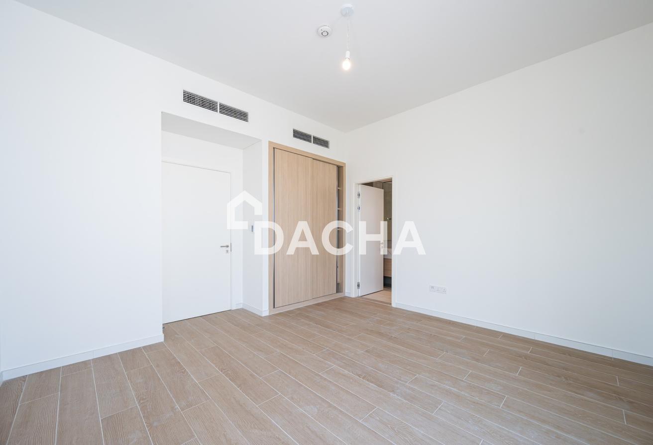Corner Unit E3 | Single Row | Near Pool And Park photo 17