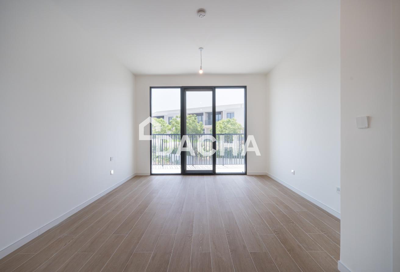 Corner Unit E3 | Single Row | Near Pool And Park photo 13