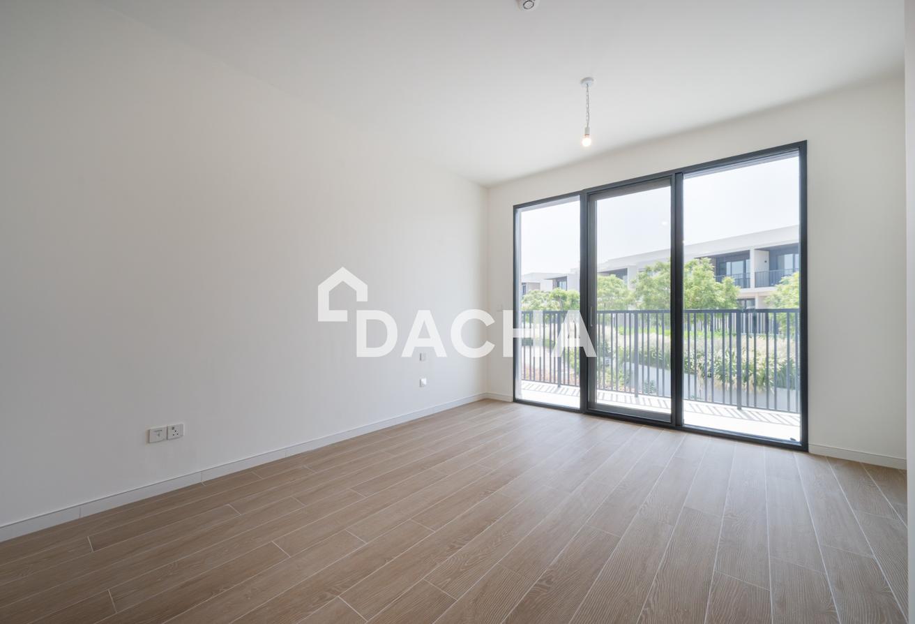 Corner Unit E3 | Single Row | Near Pool And Park photo 20