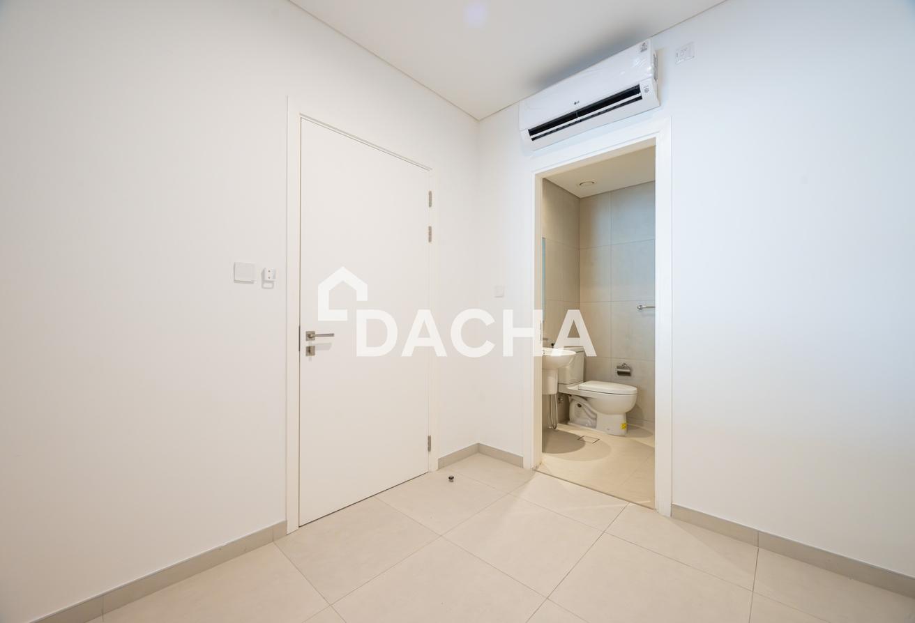 Corner Unit E3 | Single Row | Near Pool And Park photo 24
