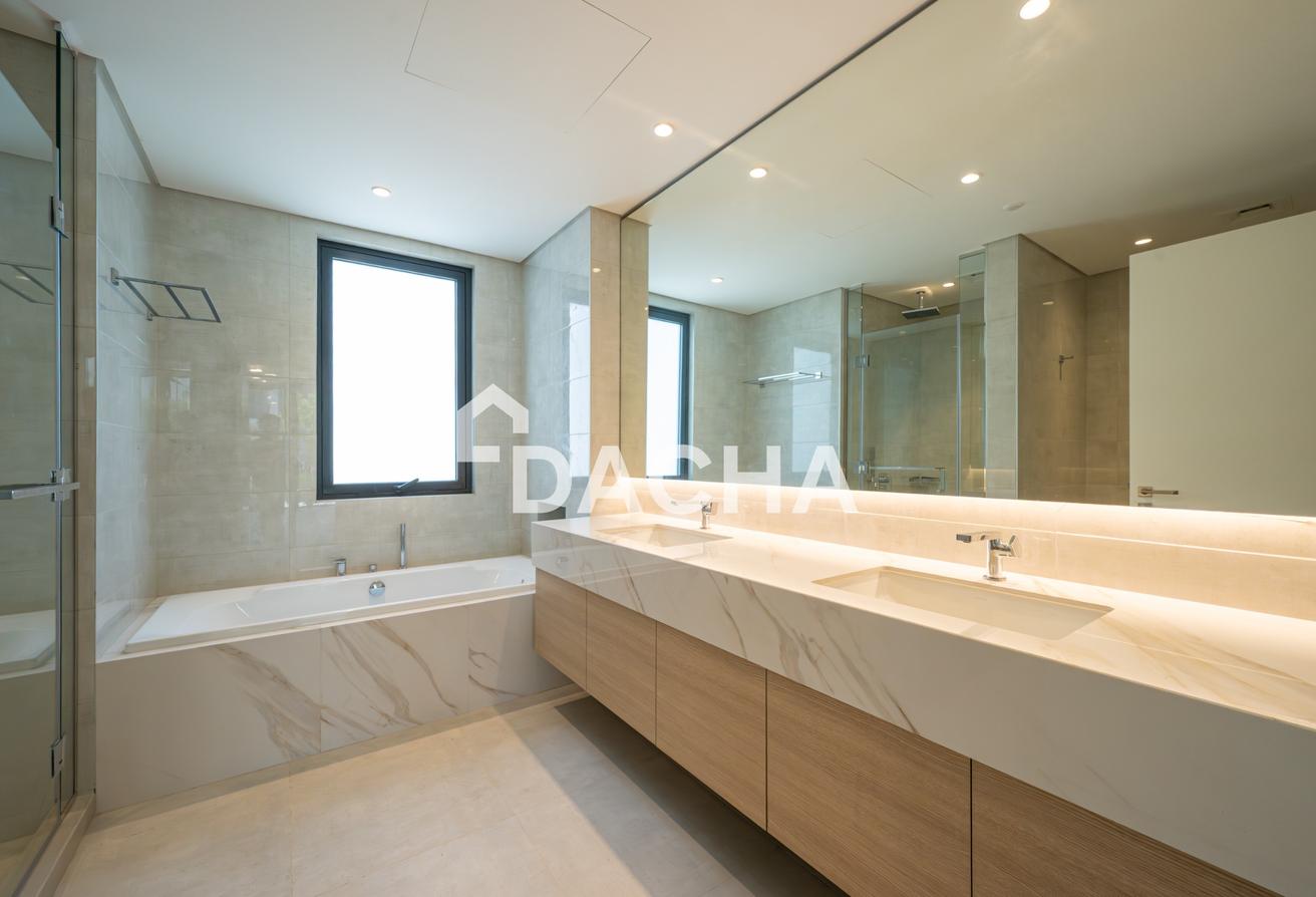 Corner Unit E3 | Single Row | Near Pool And Park photo 15