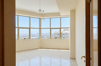 Apartment - 2 - 1 for rent in Jamal Abdul Nasser Street - Al Majaz - Sharjah Apartment - 2 - 1 for rent in Jamal Abdul Nasser Street - Al Majaz - Sharjah
