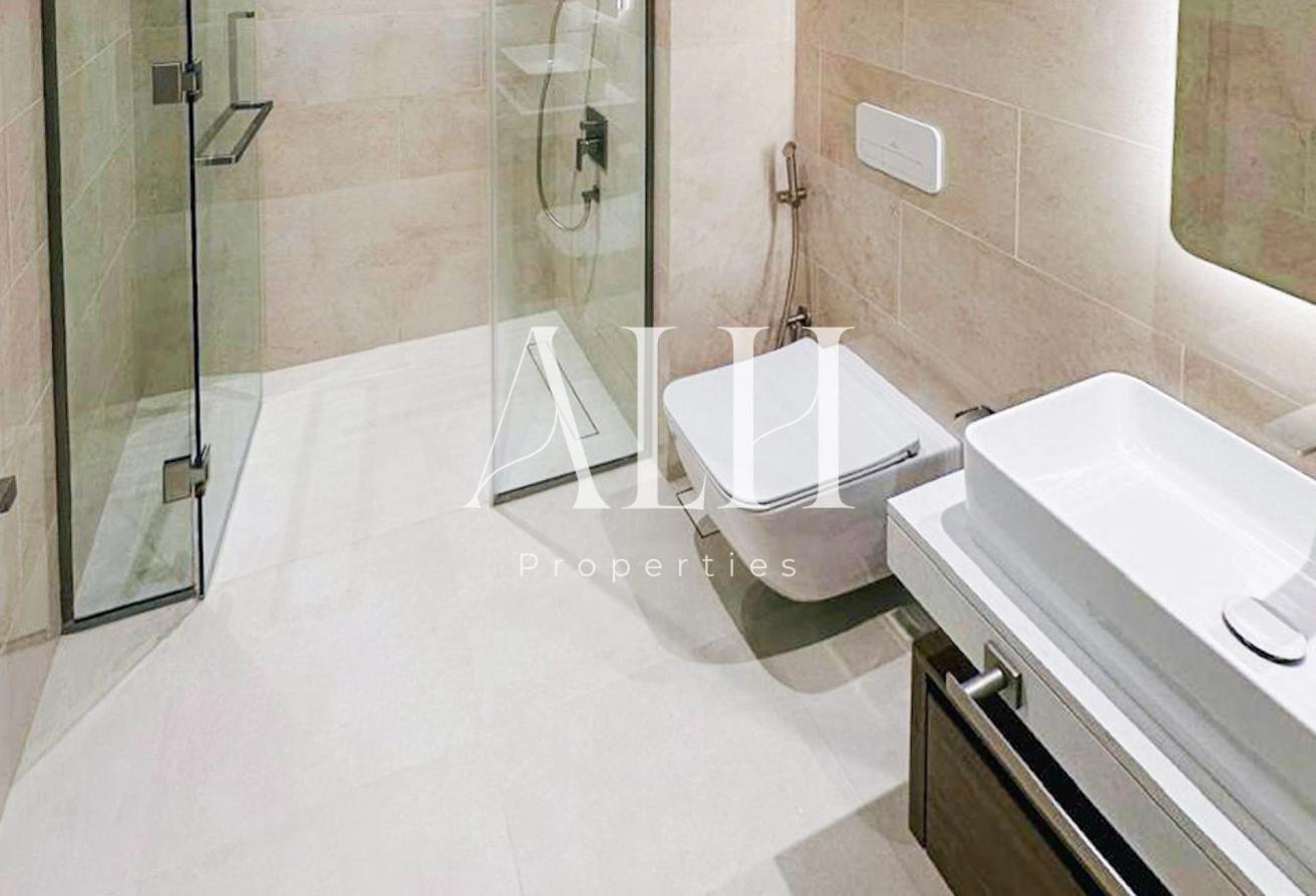 Prime Location | Unfurnished | Vacant photo 10