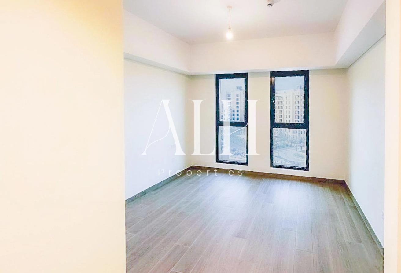 Prime Location | Unfurnished | Vacant photo 6