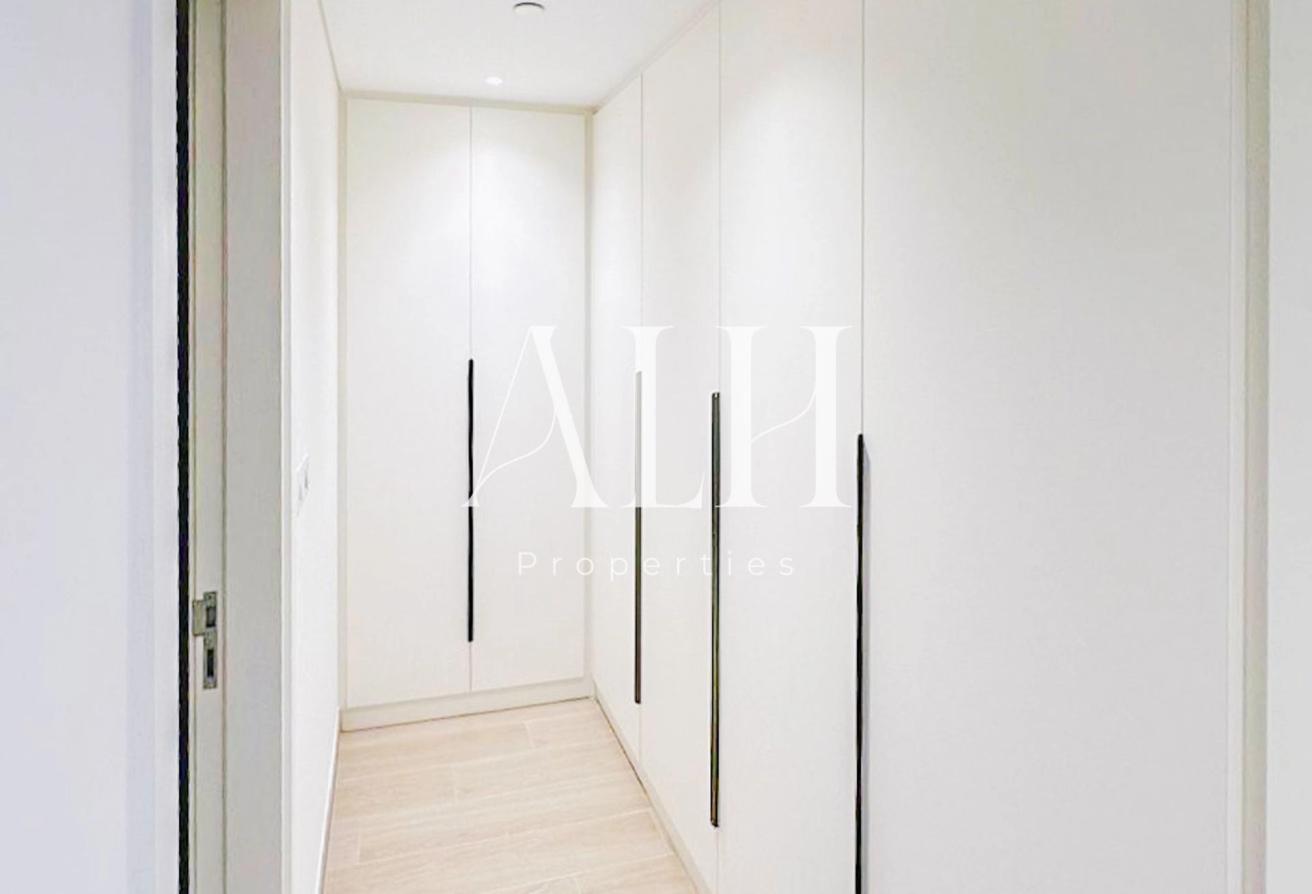 Prime Location | Unfurnished | Vacant photo 7