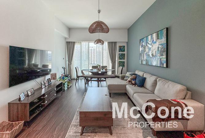 Exclusive | Upgraded | Vacant on Transfer — photo 2