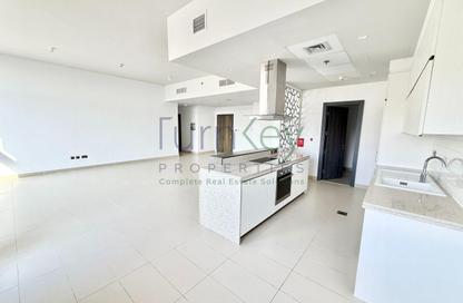 Apartment - 2 Bedrooms - 4 Bathrooms for rent in Oia Residence - Motor City - Dubai