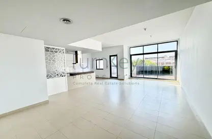Apartment - 2 Bedrooms - 4 Bathrooms for rent in Oia Residence - Motor City - Dubai