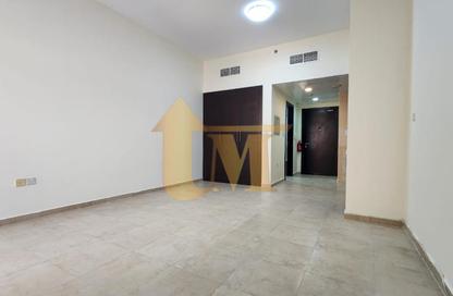 Apartment - Studio - 1 for rent in Silicon Gates 1 - Silicon Gates - Dubai Silicon Oasis - Dubai