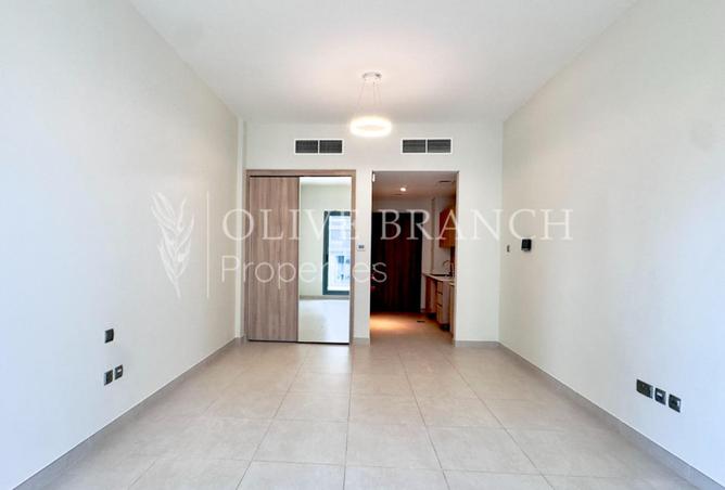 76977467 - Property Image 2