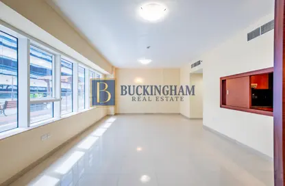 Apartment - 3 Bedrooms - 4 Bathrooms for rent in Golden Sands Tower - Al Barsha 1 - Al Barsha - Dubai
