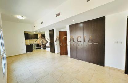 Apartment - Studio - 1 Bathroom for rent in Al Thamam 59 - Al Thamam - Remraam - Dubai Apartment - Studio - 1 Bathroom for rent in Al Thamam 59 - Al Thamam - Remraam - Dubai