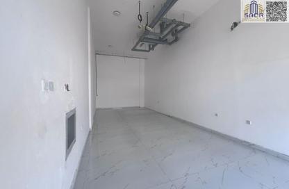 Shop - Studio for rent in Tiger Downtown Ajman - Al Alia - Ajman