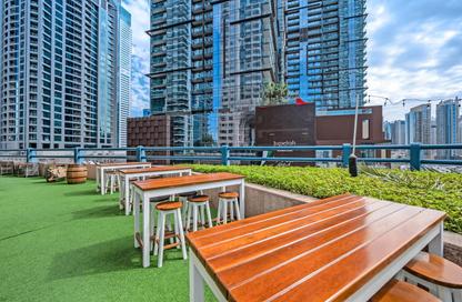 Retail - Studio for rent in Marina Hotel Apartments - Dubai Marina - Dubai
