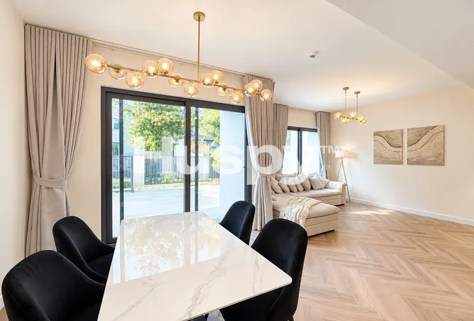 152813908 - Property Image 2
