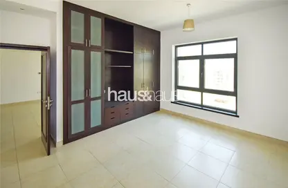 Apartment - 1 Bedroom - 2 Bathrooms for rent in Travo Tower B - Travo - The Views - Dubai