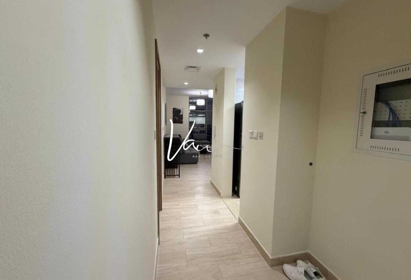 Furnished 2BR | Breathtaking Canal View | Vacant photo 13