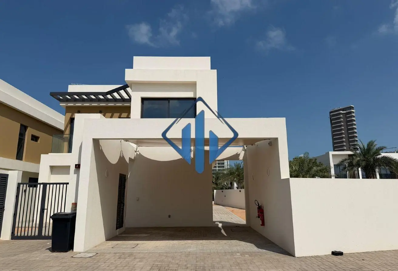 73111700 - Property Main Image