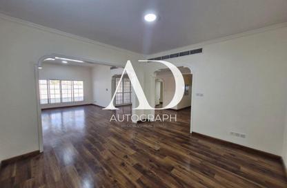 Villa - 4 - 5 for rent in Al Safa 2 - Al Safa - Dubai