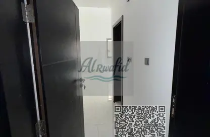 Apartment - Studio - 1 Bathroom for rent in Corniche Tower - Ajman Corniche Road - Ajman