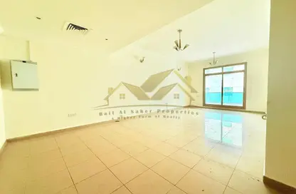 Apartment - 2 Bedrooms - 3 Bathrooms for rent in Al Raffa - Bur Dubai - Dubai