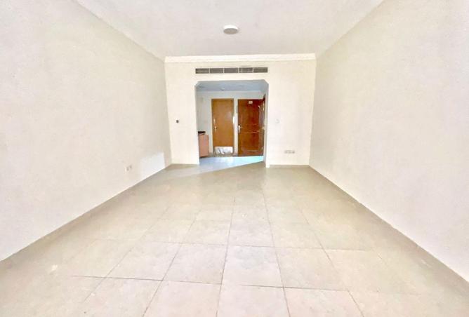 102410581 - Property Image 3