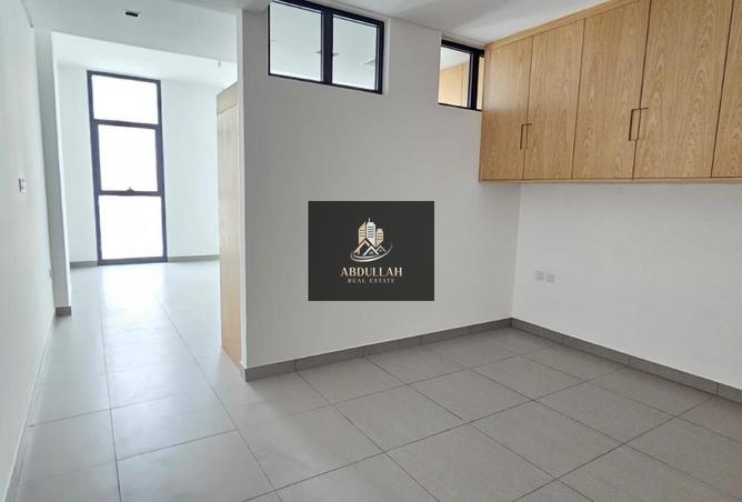 73112313 - Property Image 3