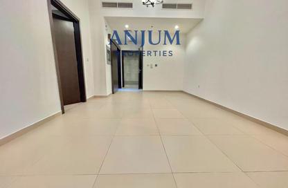 Apartment - 1 Bedroom - 2 Bathrooms for rent in Al Shafar Palladium Building - Al Jaddaf - Dubai